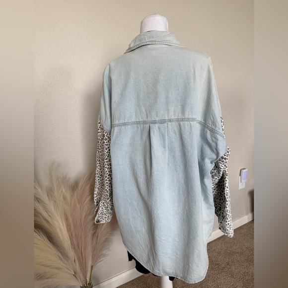 Light Blue Denim Oversized Leopard design Jacket - Picture 7 of 11